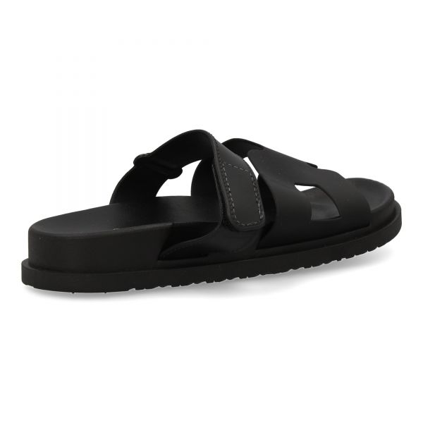 2Q43-Negro