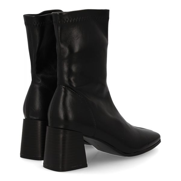 DB-5545-Negro