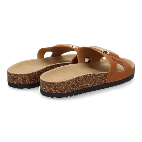 VR5-1756-Camel