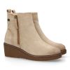 1986-17-Beige